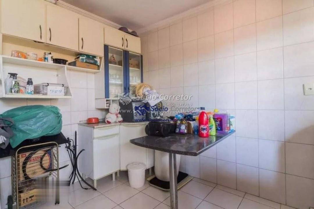 Sobrado à venda com 4 quartos, 200m² - Foto 9