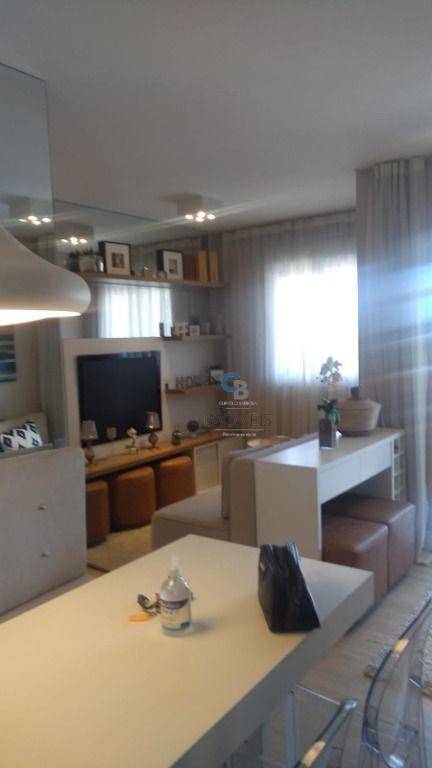 Apartamento à venda com 3 quartos, 70m² - Foto 2