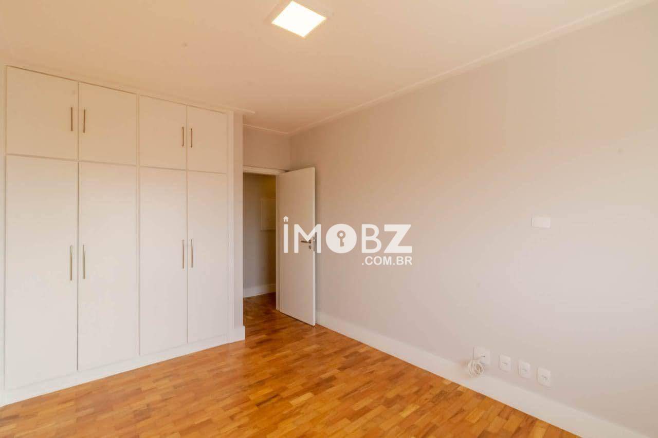 Apartamento à venda com 4 quartos, 221m² - Foto 16