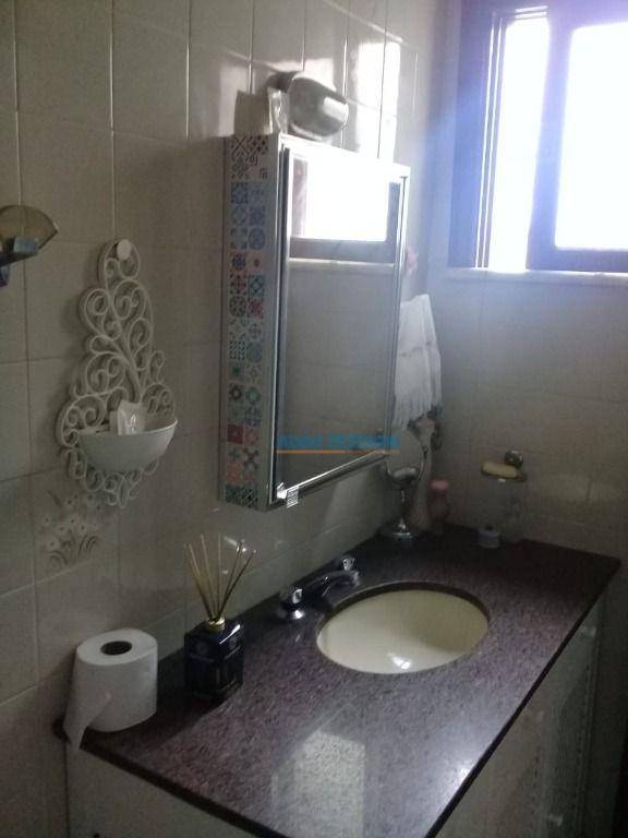 Apartamento à venda com 2 quartos, 81m² - Foto 28