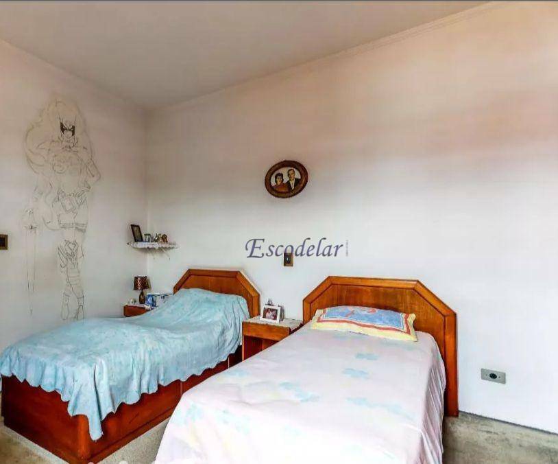 Sobrado à venda com 3 quartos, 236m² - Foto 17