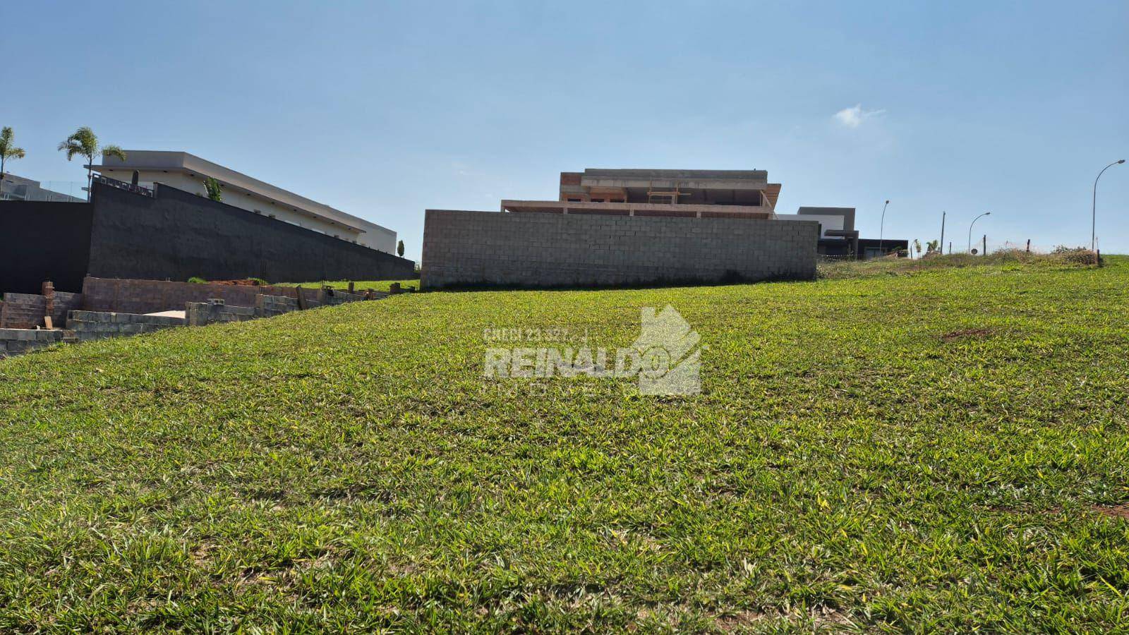 Loteamento e Condomínio, 640 m² - Foto 1