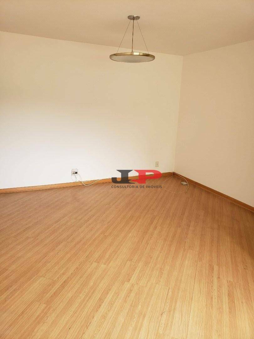 Apartamento para alugar com 2 quartos, 62m² - Foto 4