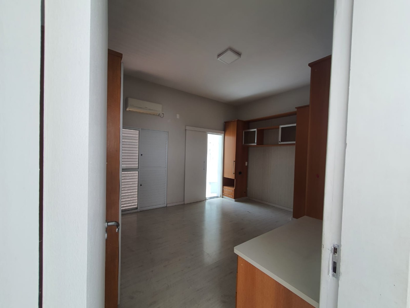 Casa de Condomínio para alugar com 4 quartos, 650m² - Foto 8