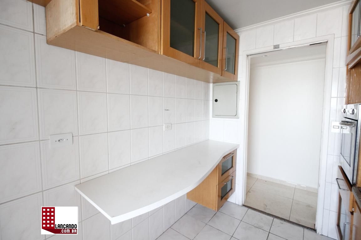 Apartamento à venda com 2 quartos, 60m² - Foto 15