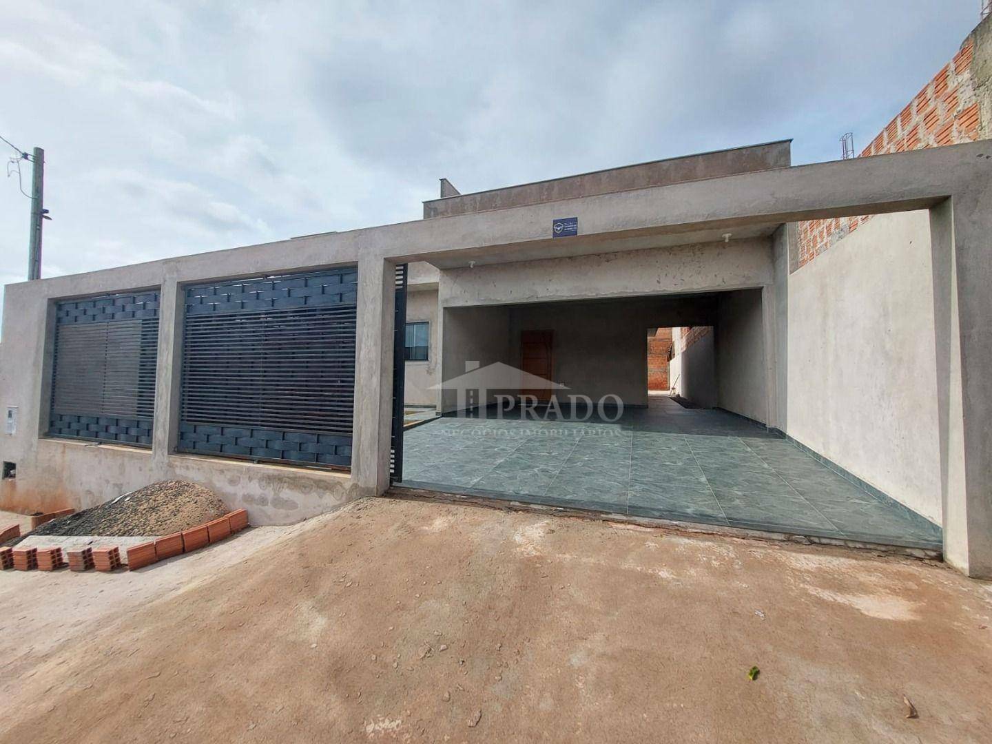 Casa à venda com 3 quartos, 117m² - Foto 2