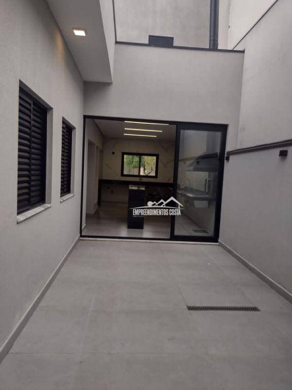 Casa à venda com 3 quartos, 172M2 - Foto 1