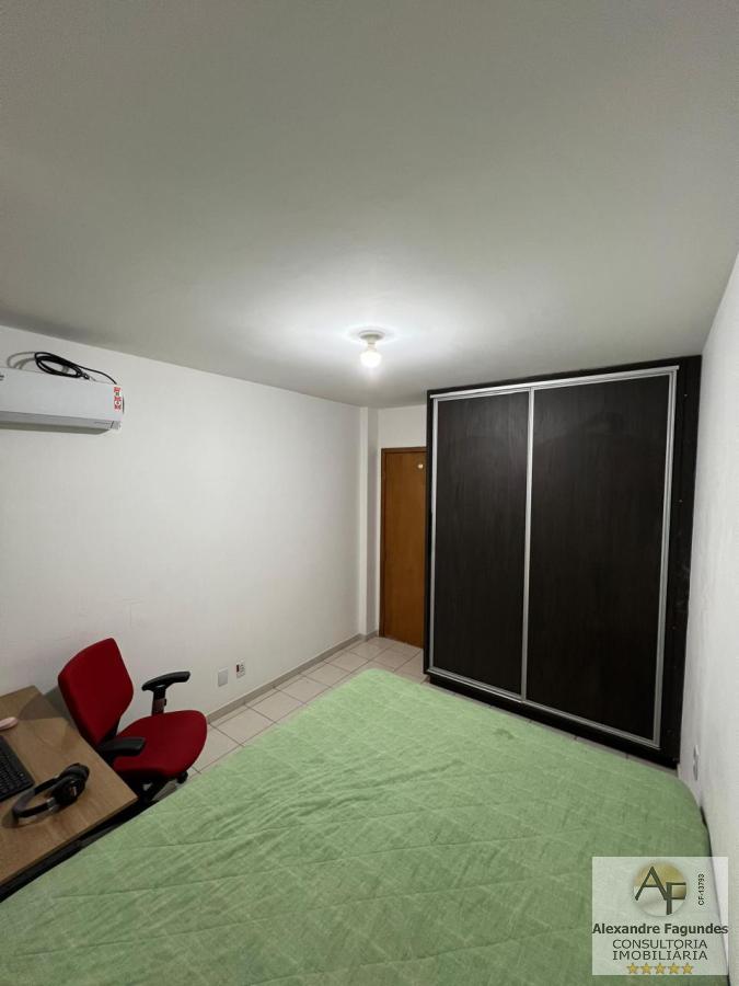 Apartamento à venda com 2 quartos, 64m² - Foto 4