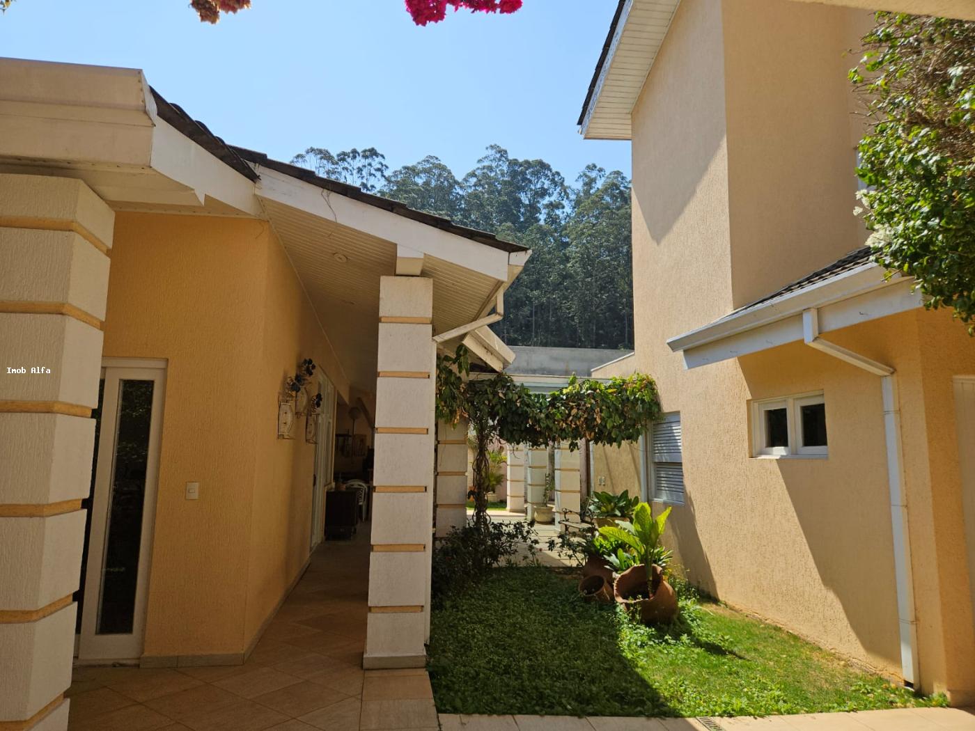 Casa de Condomínio à venda com 4 quartos, 720m² - Foto 4