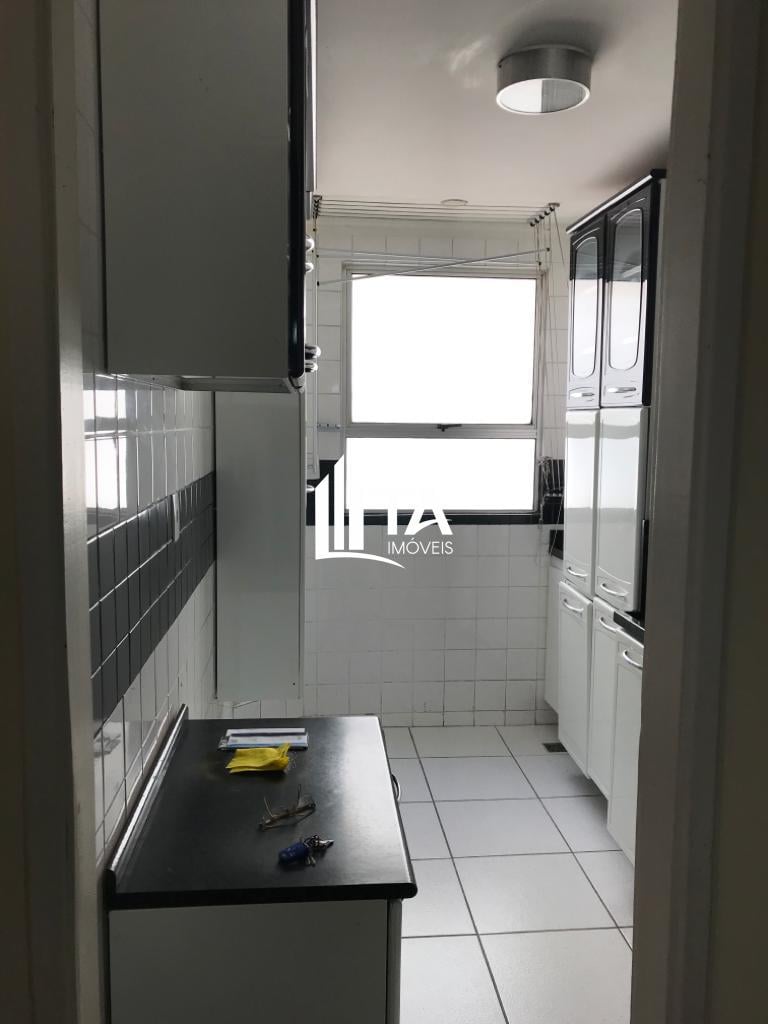 Apartamento à venda com 3 quartos, 60m² - Foto 4