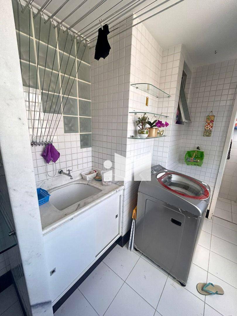 Apartamento à venda com 3 quartos, 130m² - Foto 12