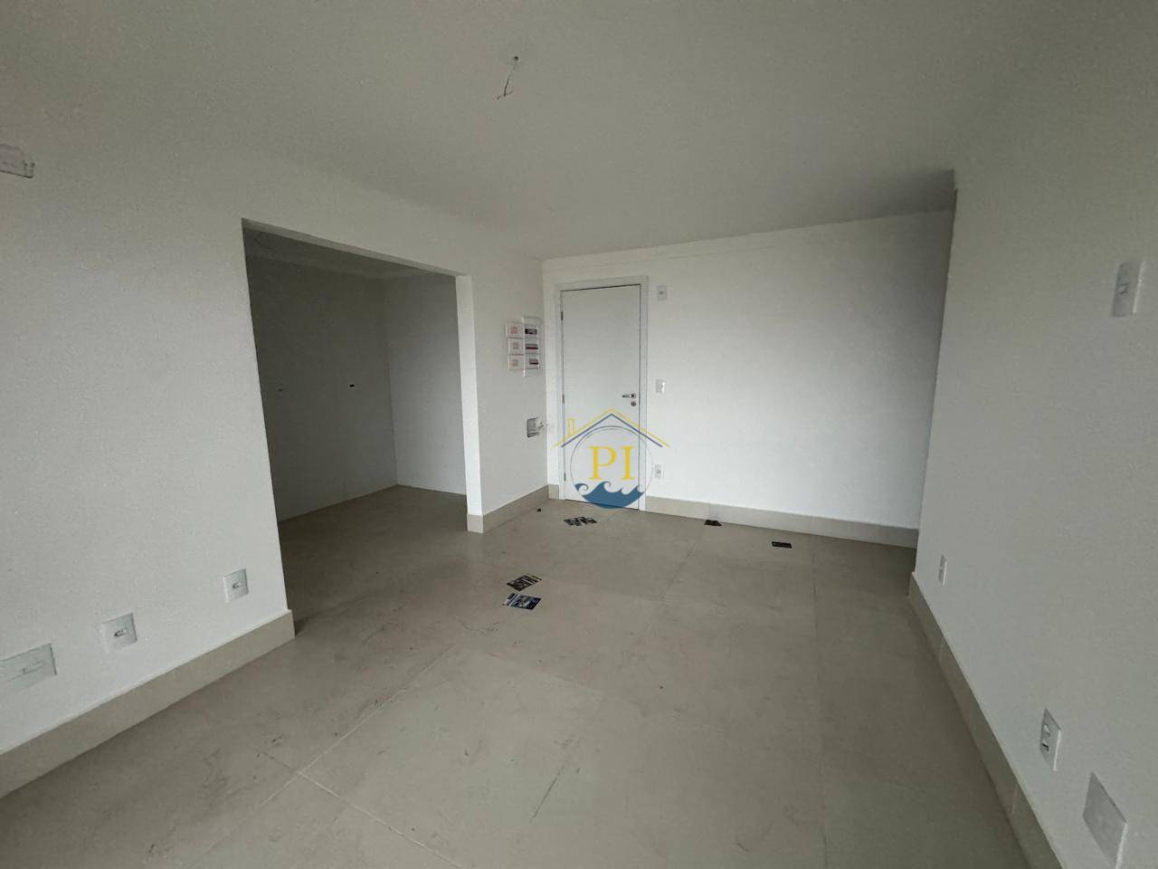 Apartamento à venda com 3 quartos, 109m² - Foto 2