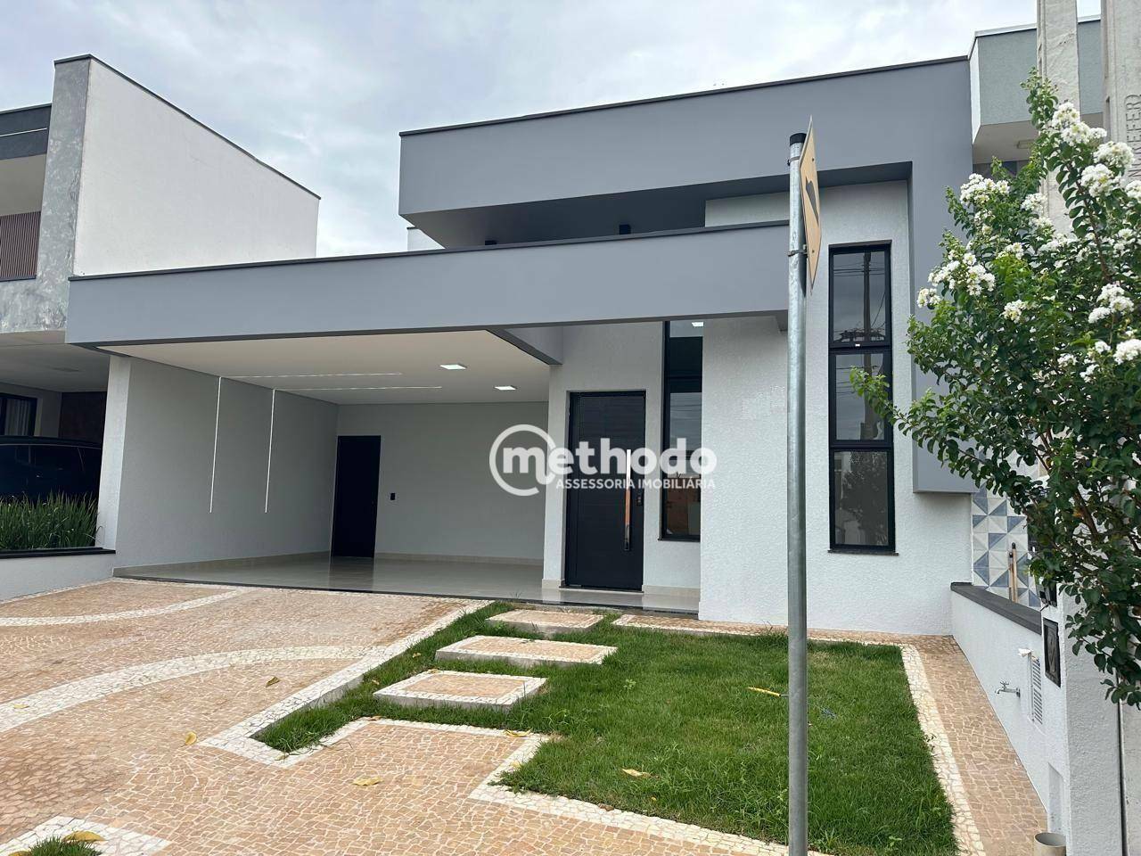 Casa de Condomínio à venda com 3 quartos, 170m² - Foto 2