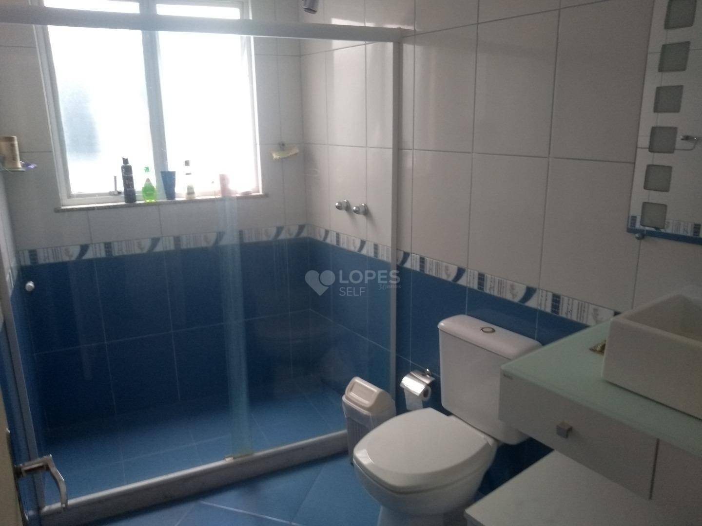 Casa à venda com 3 quartos, 215m² - Foto 12