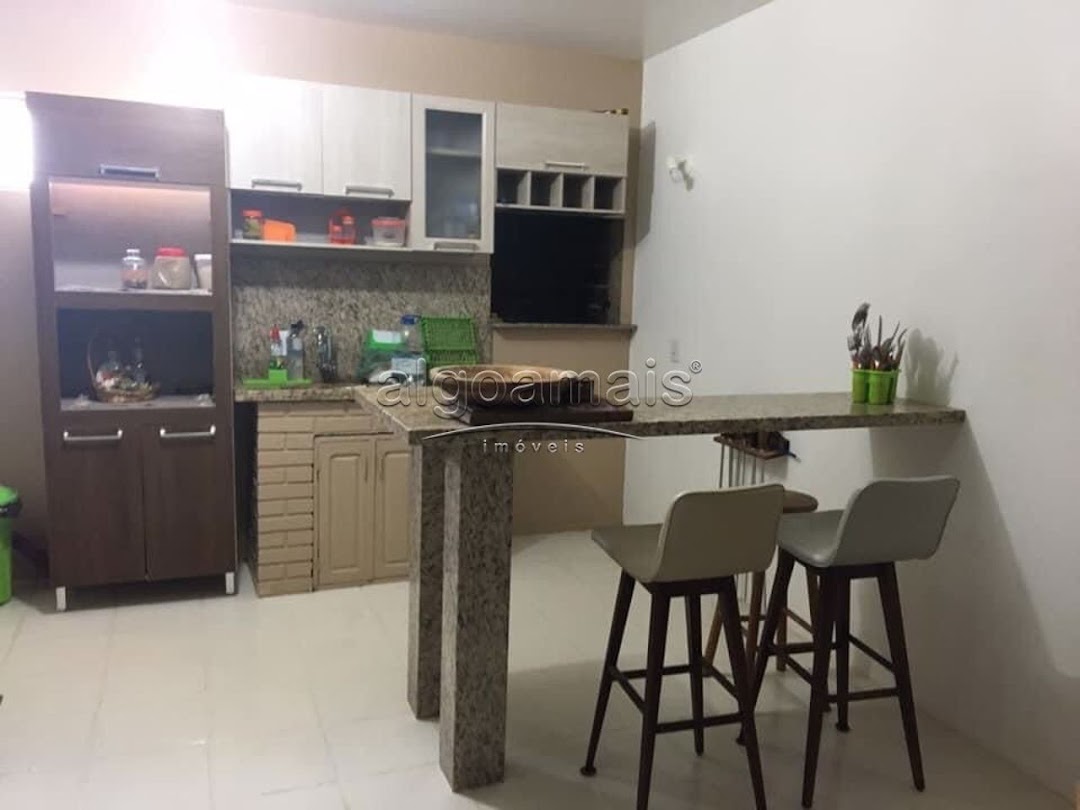 Casa à venda com 3 quartos, 138m² - Foto 4