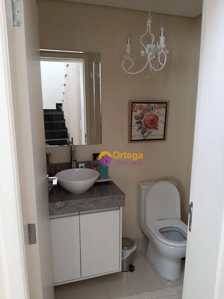 Casa de Condomínio à venda com 4 quartos, 300m² - Foto 28