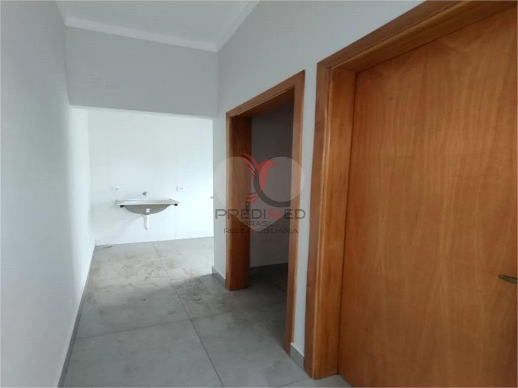 Casa à venda com 2 quartos, 185m² - Foto 3