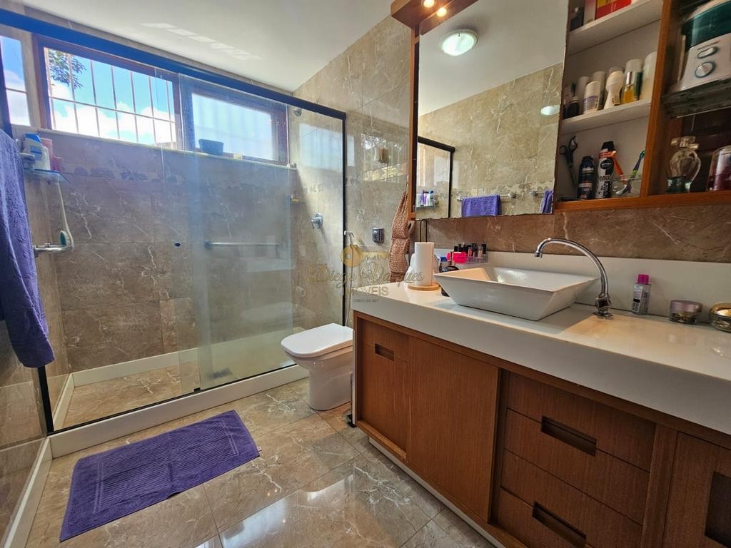 Casa à venda com 4 quartos, 200m² - Foto 30