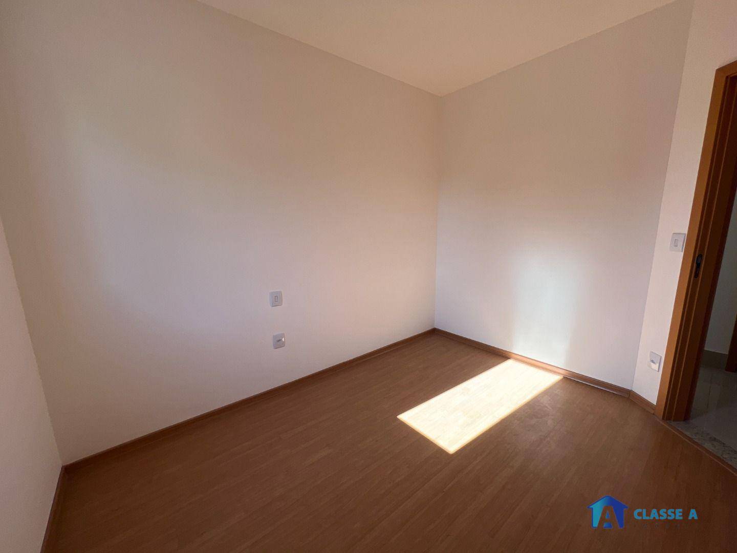 Apartamento à venda com 3 quartos, 74m² - Foto 12