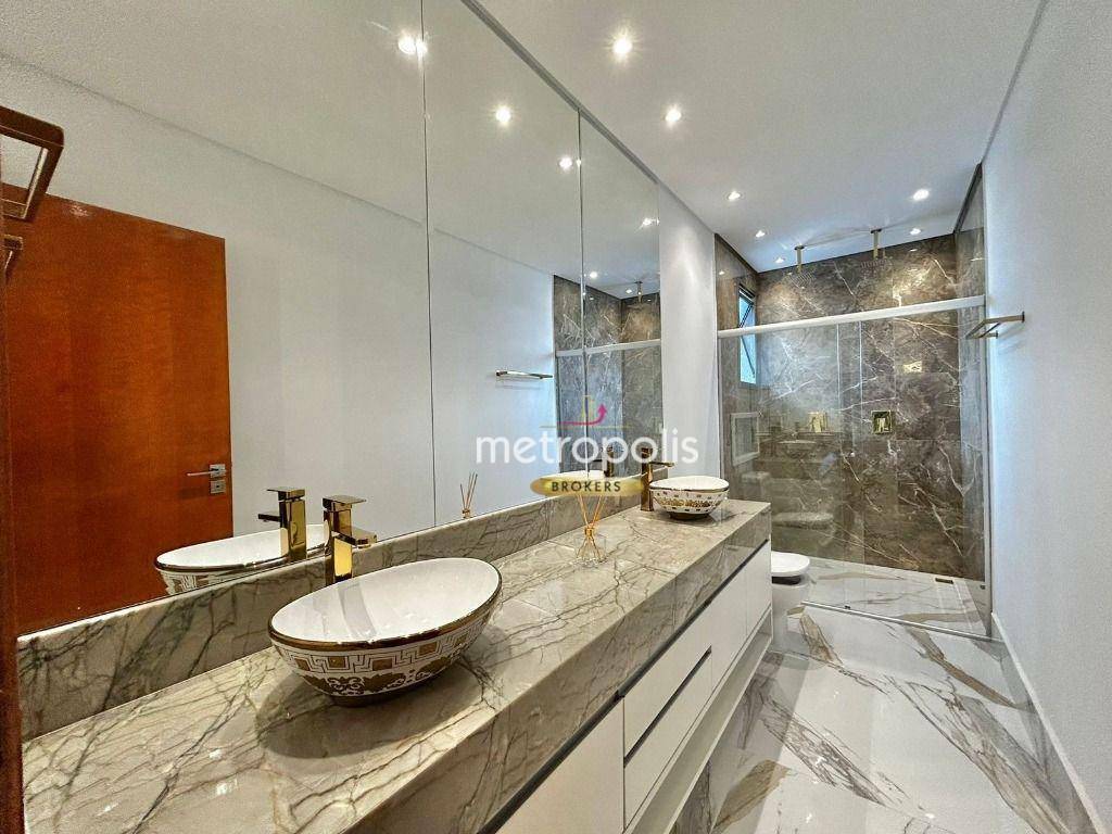 Sobrado à venda com 6 quartos, 607m² - Foto 43