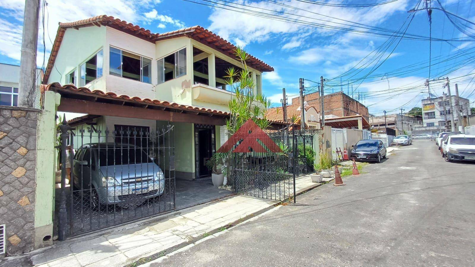 Casa à venda com 3 quartos, 160m² - Foto 1