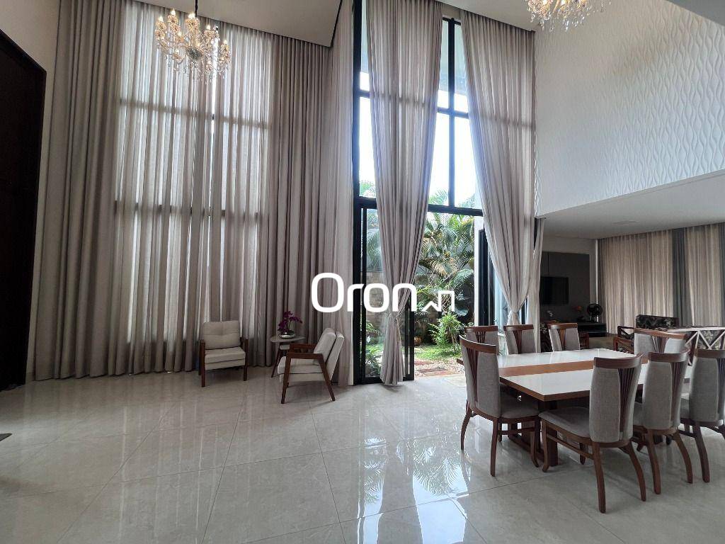 Sobrado, 3 quartos, 336 m² - Foto 1