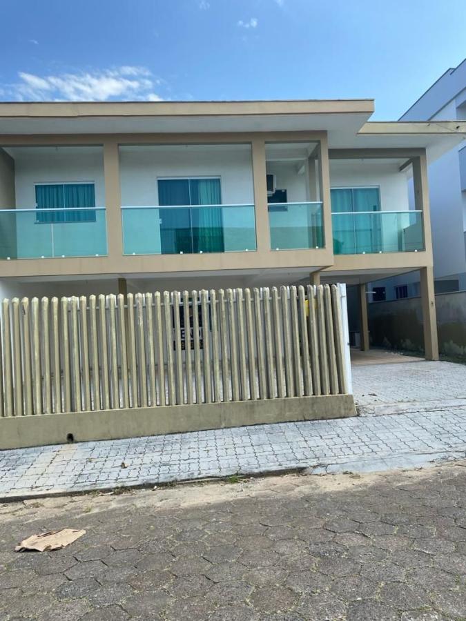 Casa à venda com 5 quartos, 340m² - Foto 2