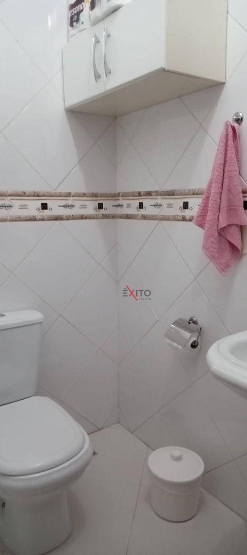 Casa à venda com 3 quartos, 200m² - Foto 25