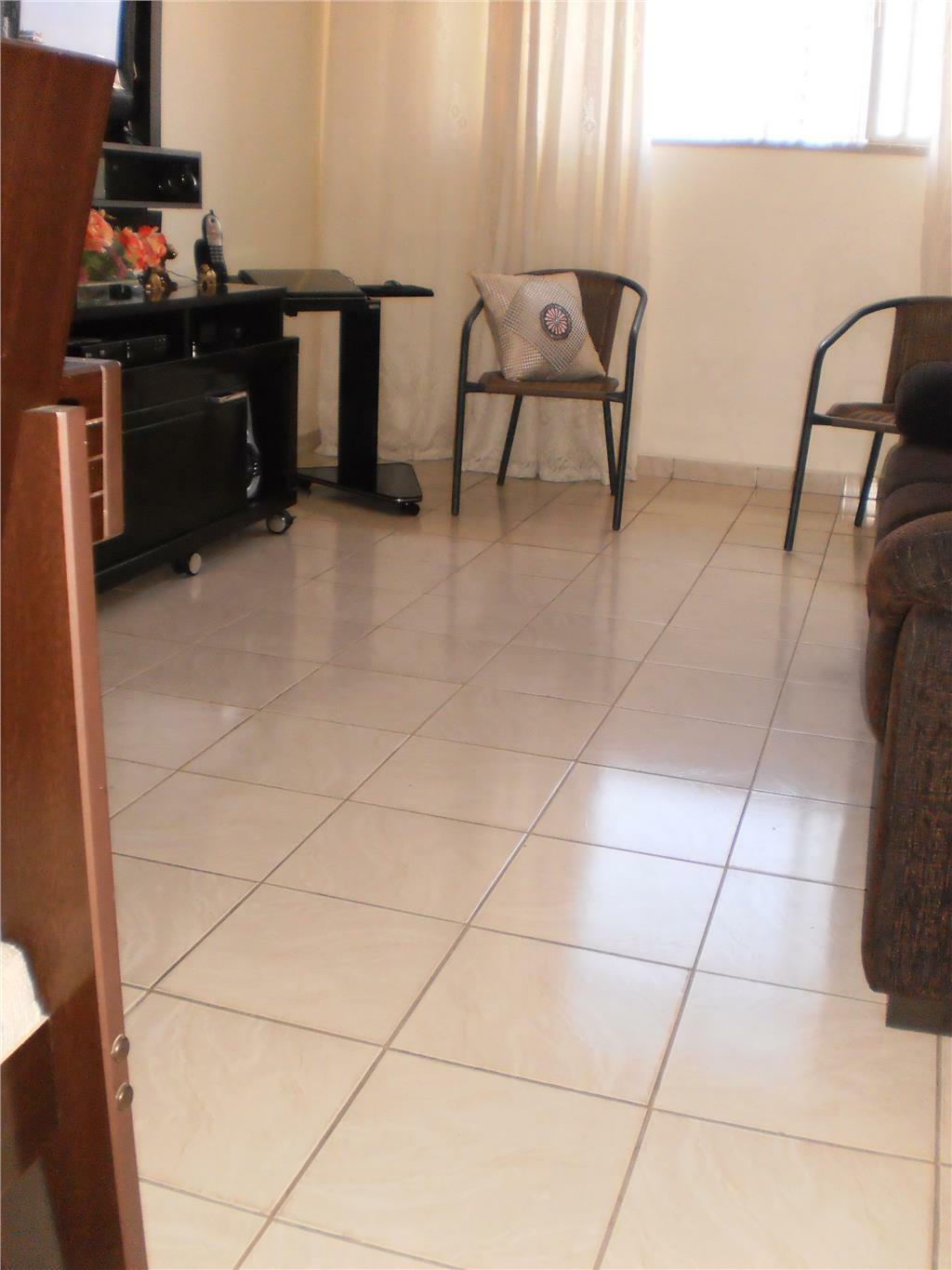 Apartamento à venda com 3 quartos, 85m² - Foto 5