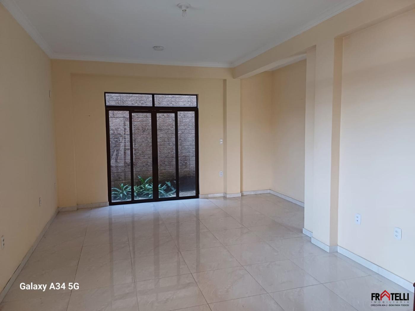 Casa à venda com 6 quartos, 264m² - Foto 3