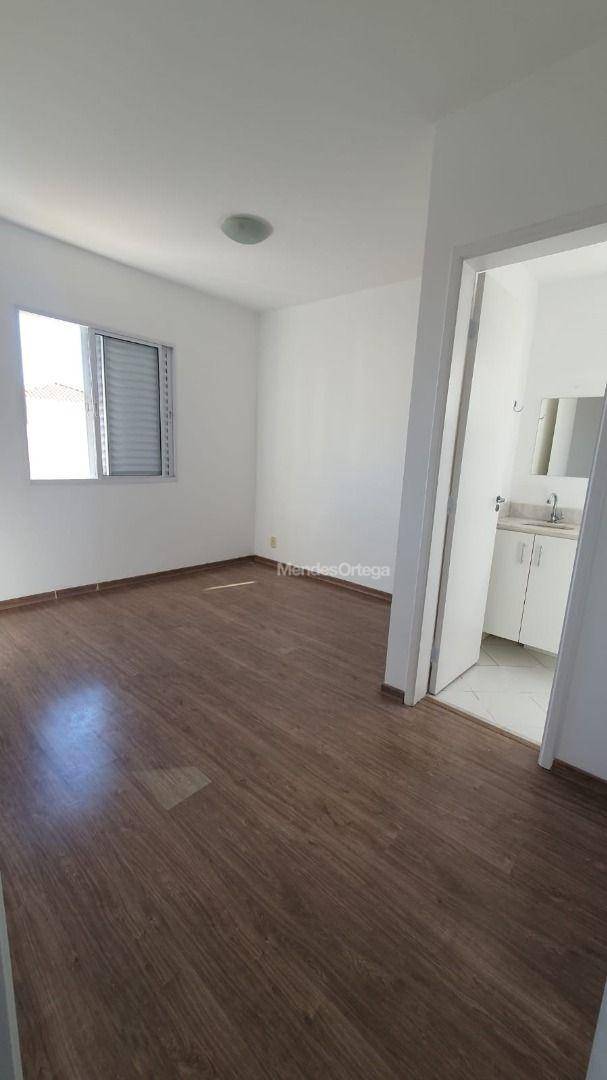 Apartamento para alugar com 3 quartos, 74m² - Foto 9