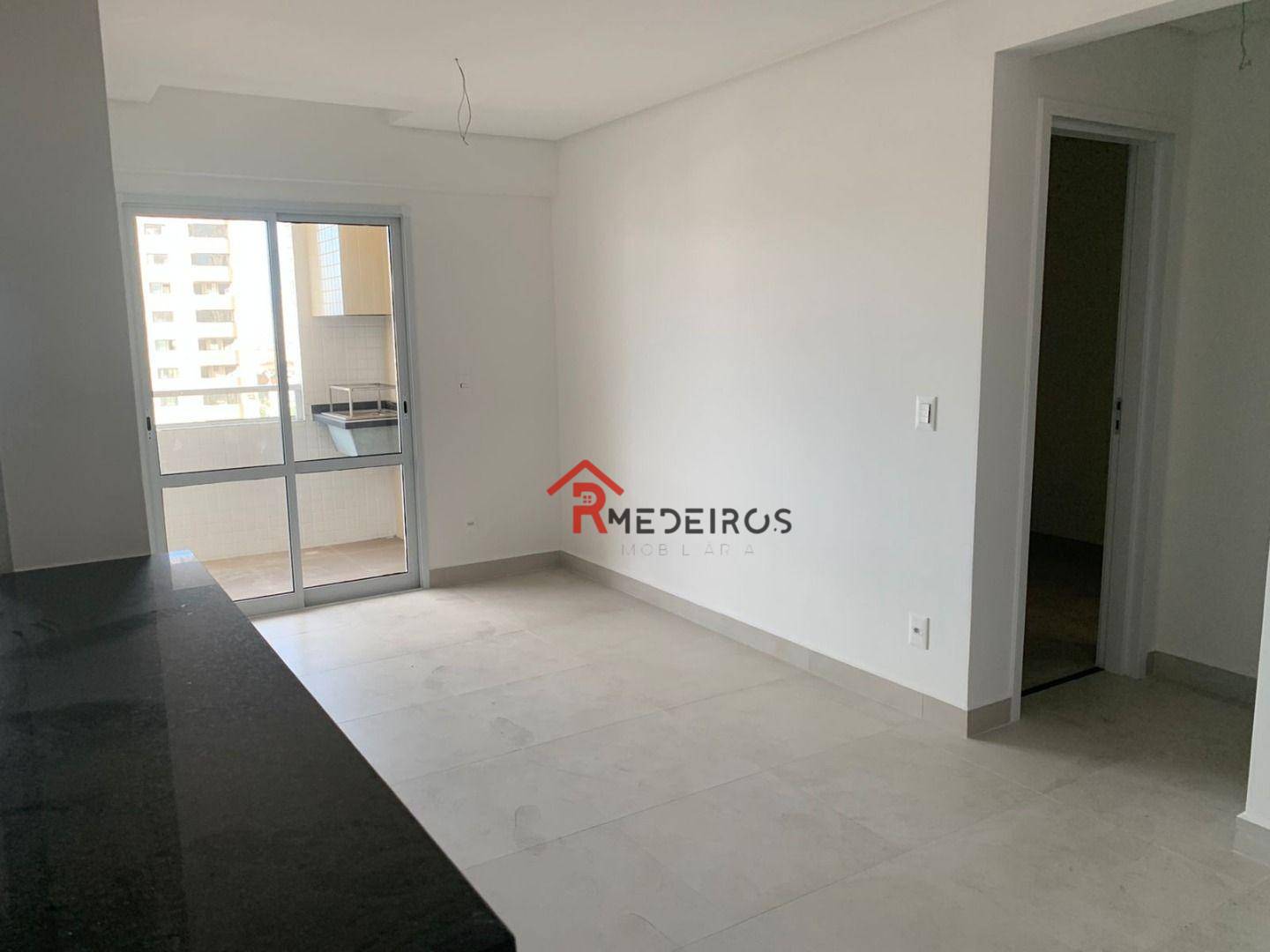 Apartamento à venda com 1 quarto, 57m² - Foto 4