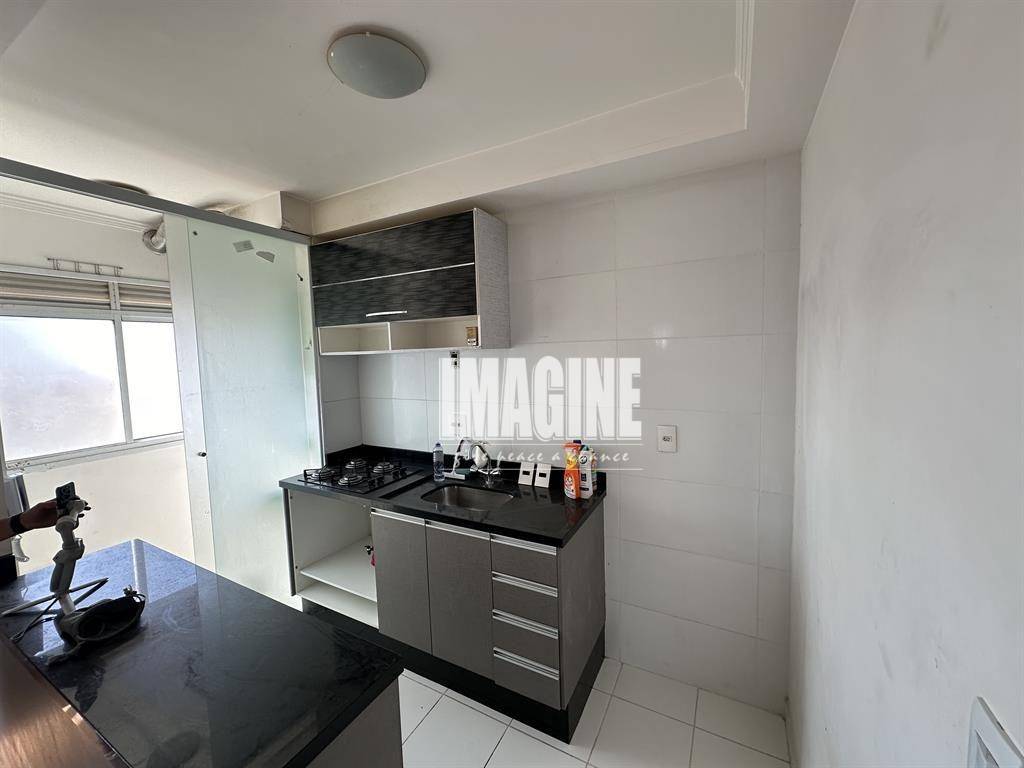 Apartamento à venda com 2 quartos, 45m² - Foto 7