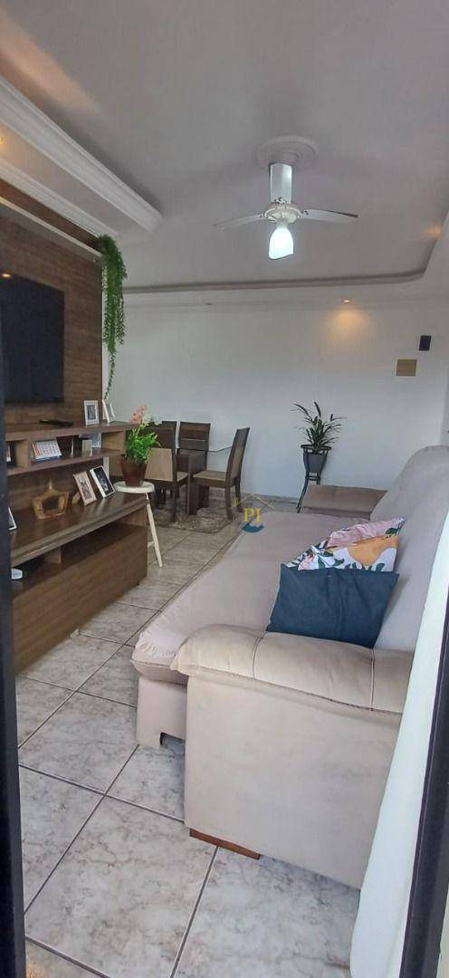 Apartamento à venda com 2 quartos, 78m² - Foto 4