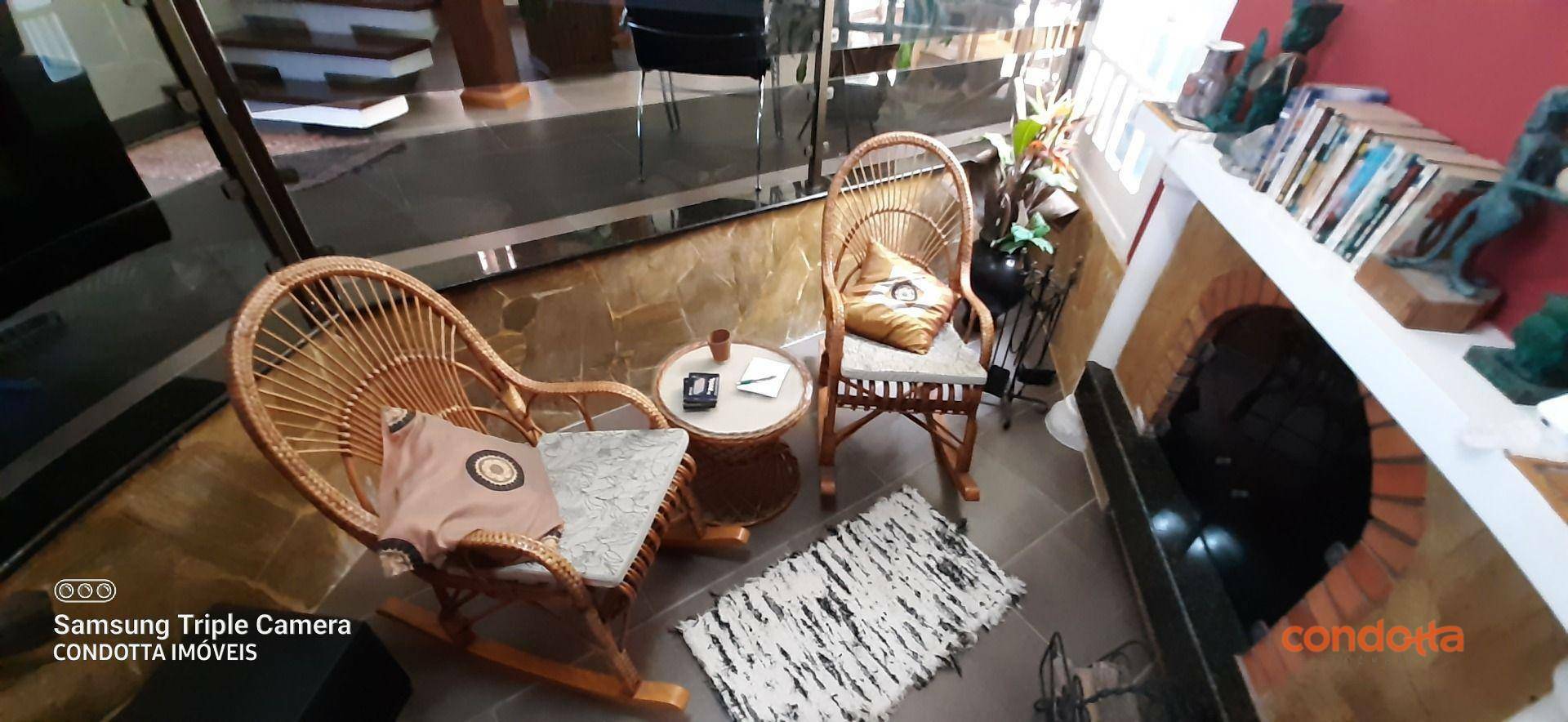 Casa para alugar com 4 quartos, 285m² - Foto 18