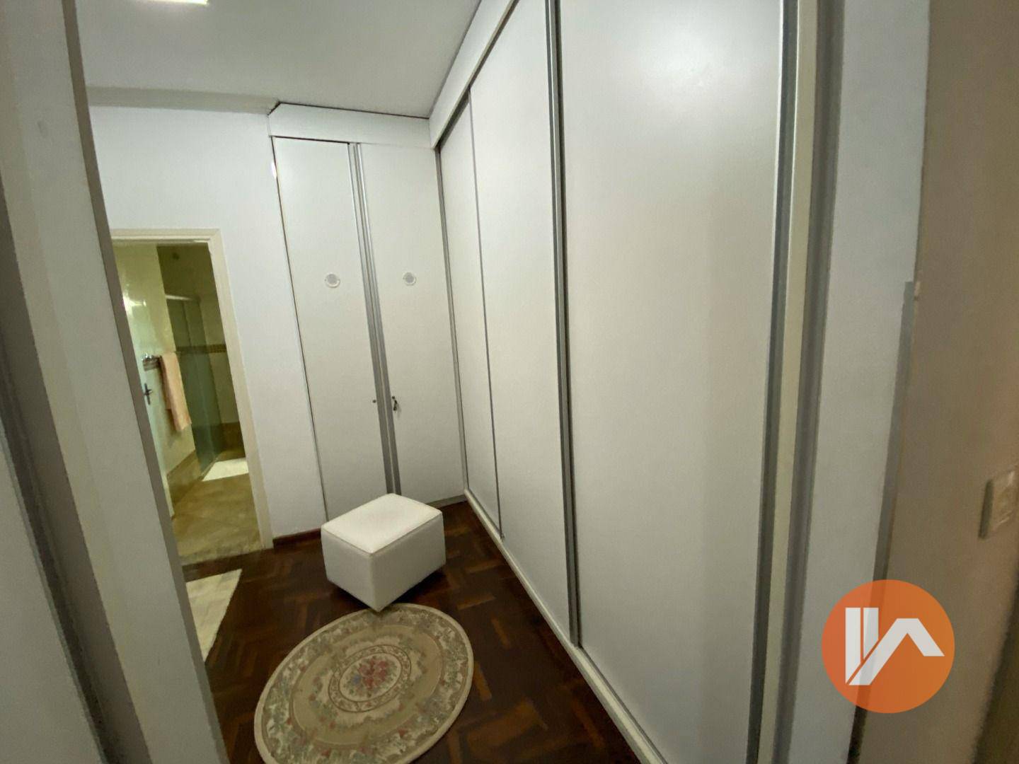 Casa à venda com 4 quartos, 600m² - Foto 15