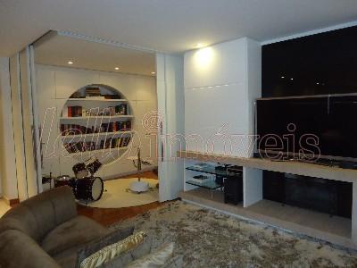 Apartamento para alugar com 2 quartos, 250m² - Foto 3