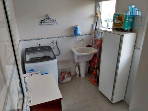 Casa de Condomínio à venda com 3 quartos, 220m² - Foto 10