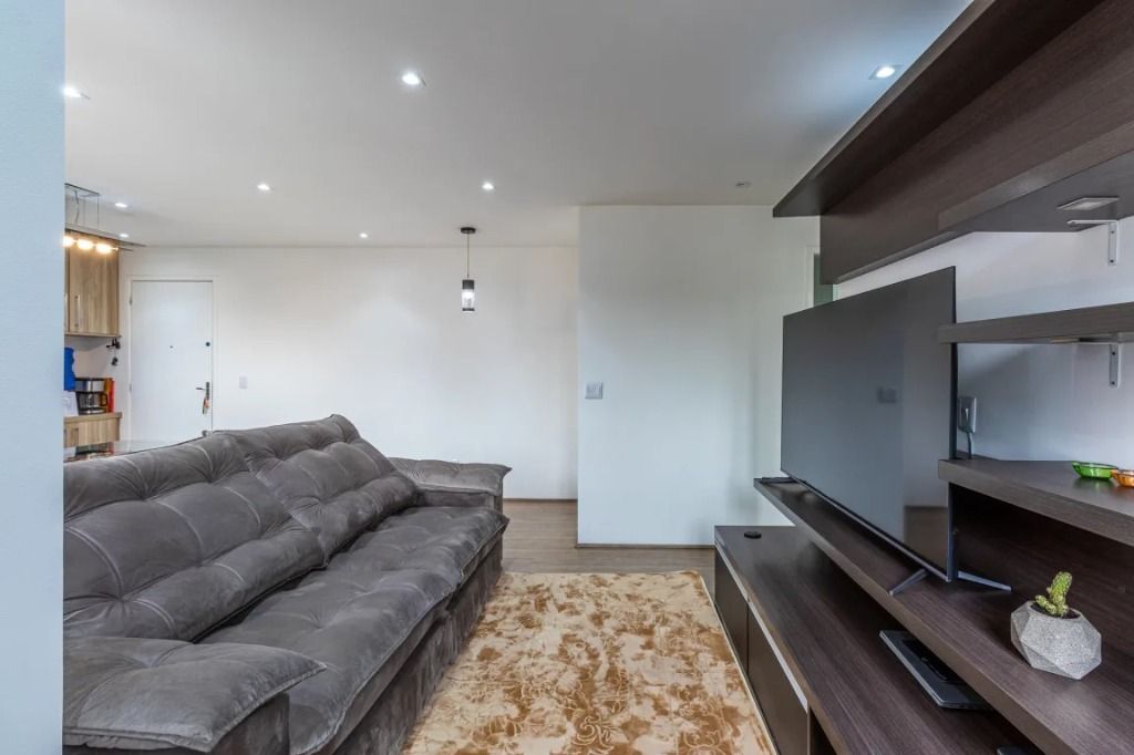 Apartamento à venda com 3 quartos, 64m² - Foto 2