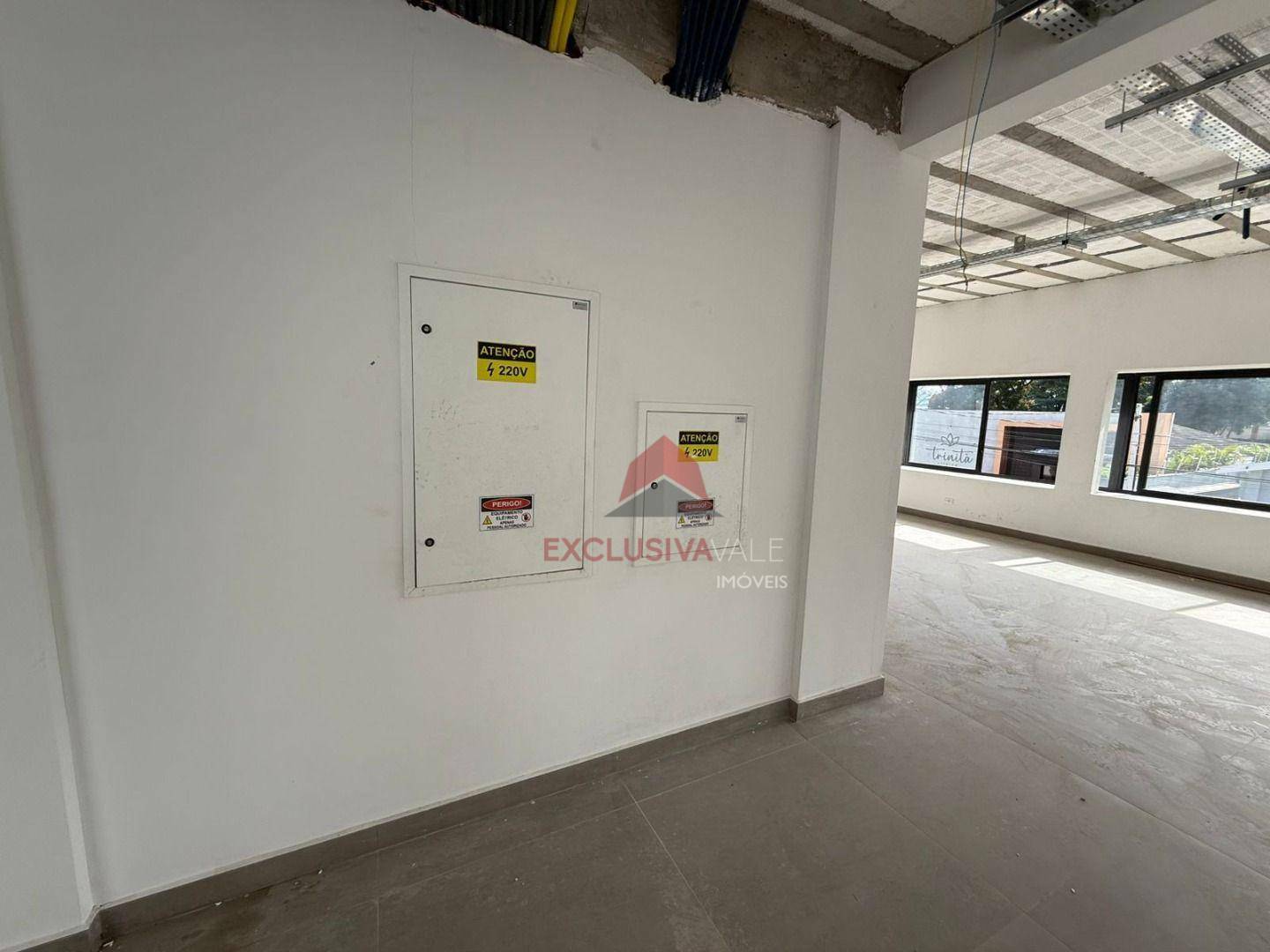 Prédio Inteiro para alugar, 300m² - Foto 7