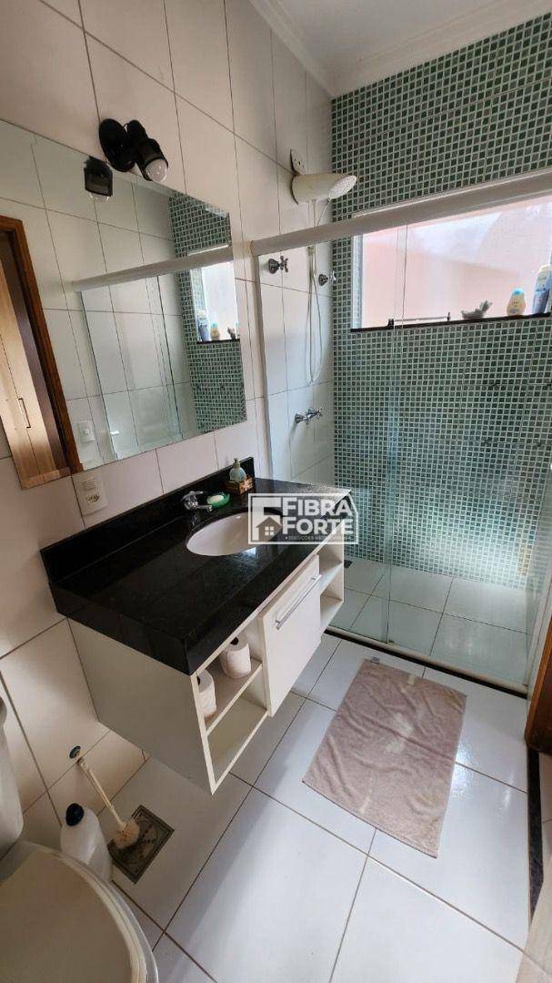 Casa de Condomínio à venda com 3 quartos, 238m² - Foto 17