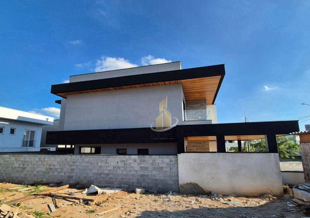 Sobrado à venda com 4 quartos, 256m² - Foto 2