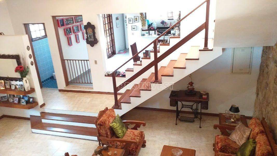 Casa à venda com 3 quartos, 285m² - Foto 10