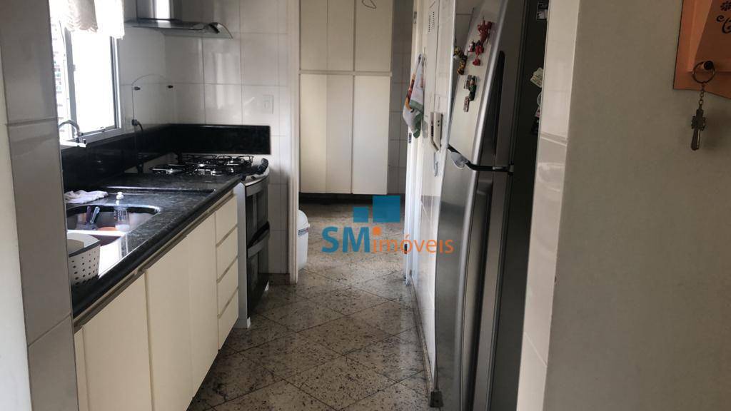 Apartamento à venda com 4 quartos, 157m² - Foto 7