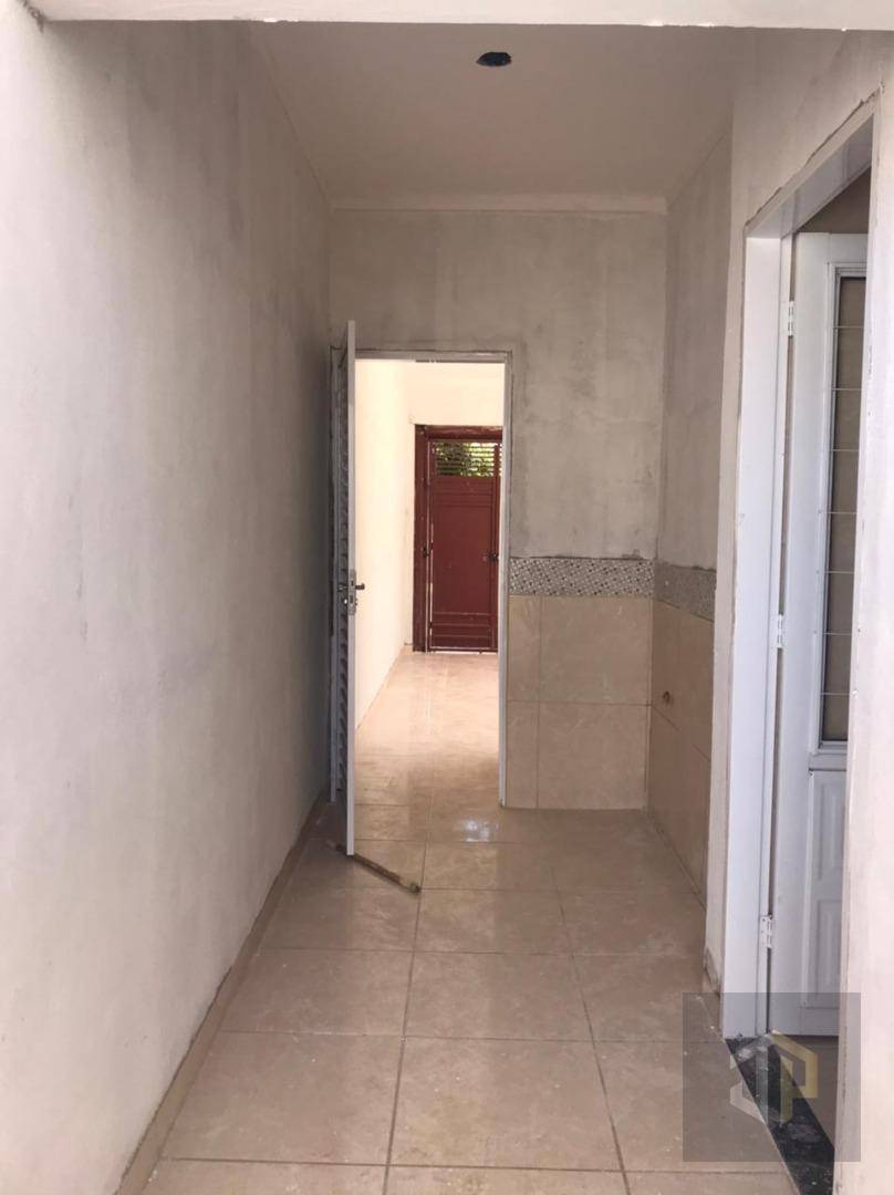 Casa à venda com 2 quartos, 76m² - Foto 13