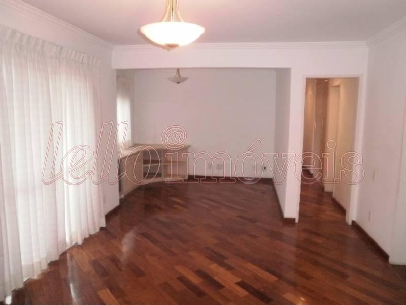 Apartamento para alugar com 3 quartos, 130m² - Foto 1