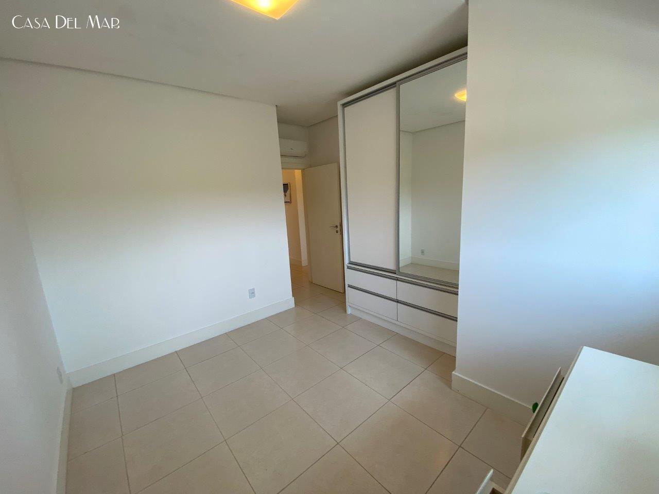 Apartamento à venda com 4 quartos, 144m² - Foto 29