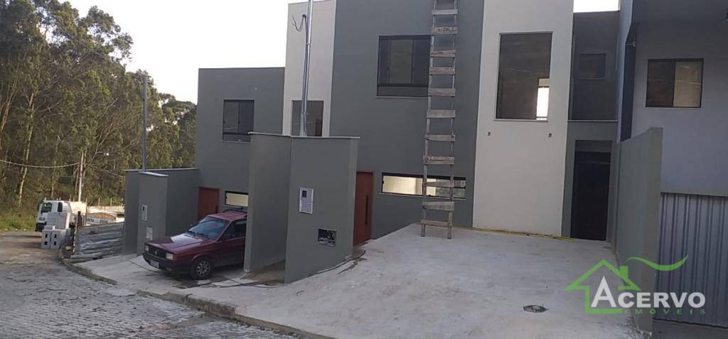 Casa à venda com 3 quartos, 125m² - Foto 2