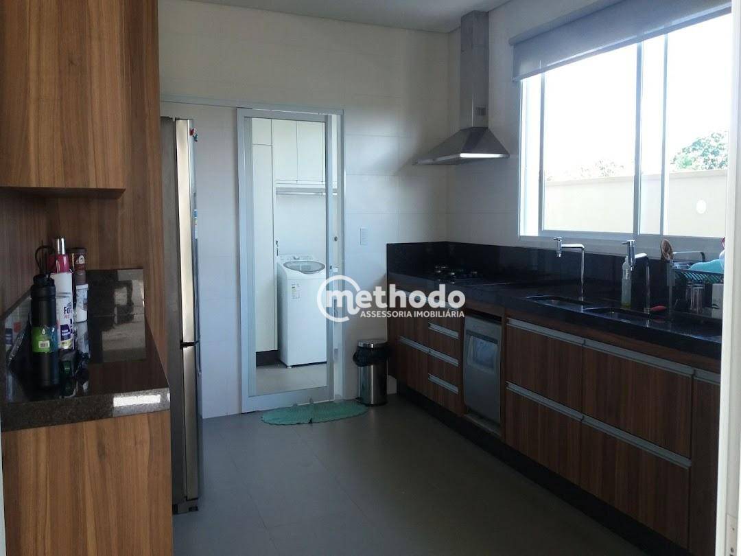 Casa à venda com 3 quartos, 233m² - Foto 20