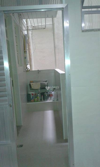 Apartamento à venda com 3 quartos, 150m² - Foto 9